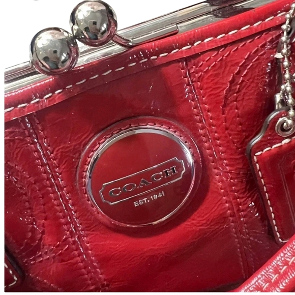 Vintage Y2K Coach Signature Kiss Lock Patent Leather Bag - Picture 6 of 13